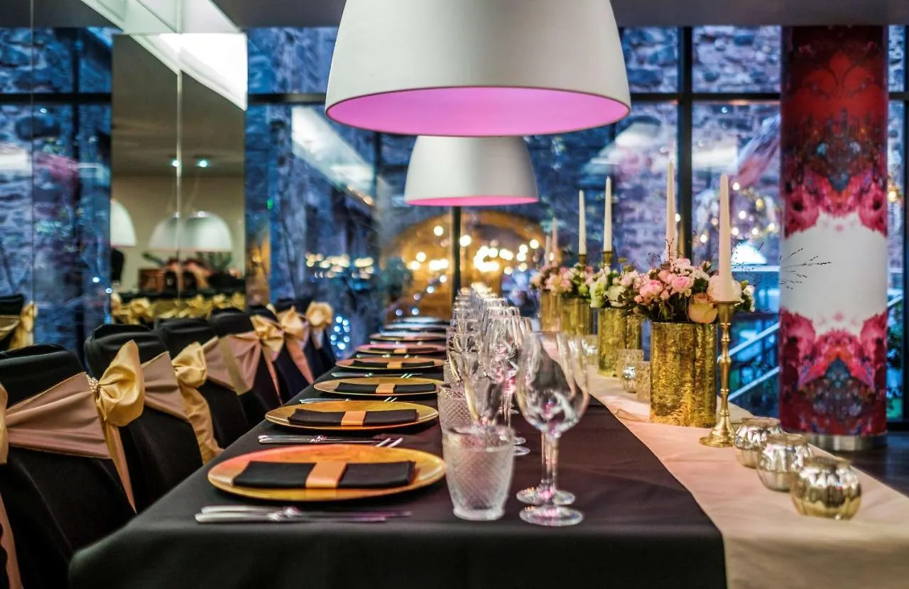 Отель Radisson Collection Hotel, Royal Mile Эдинбург