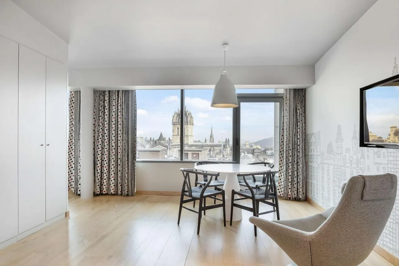 Radisson Collection Hotel, Royal Mile אדינבורו 5*,  בריטניה